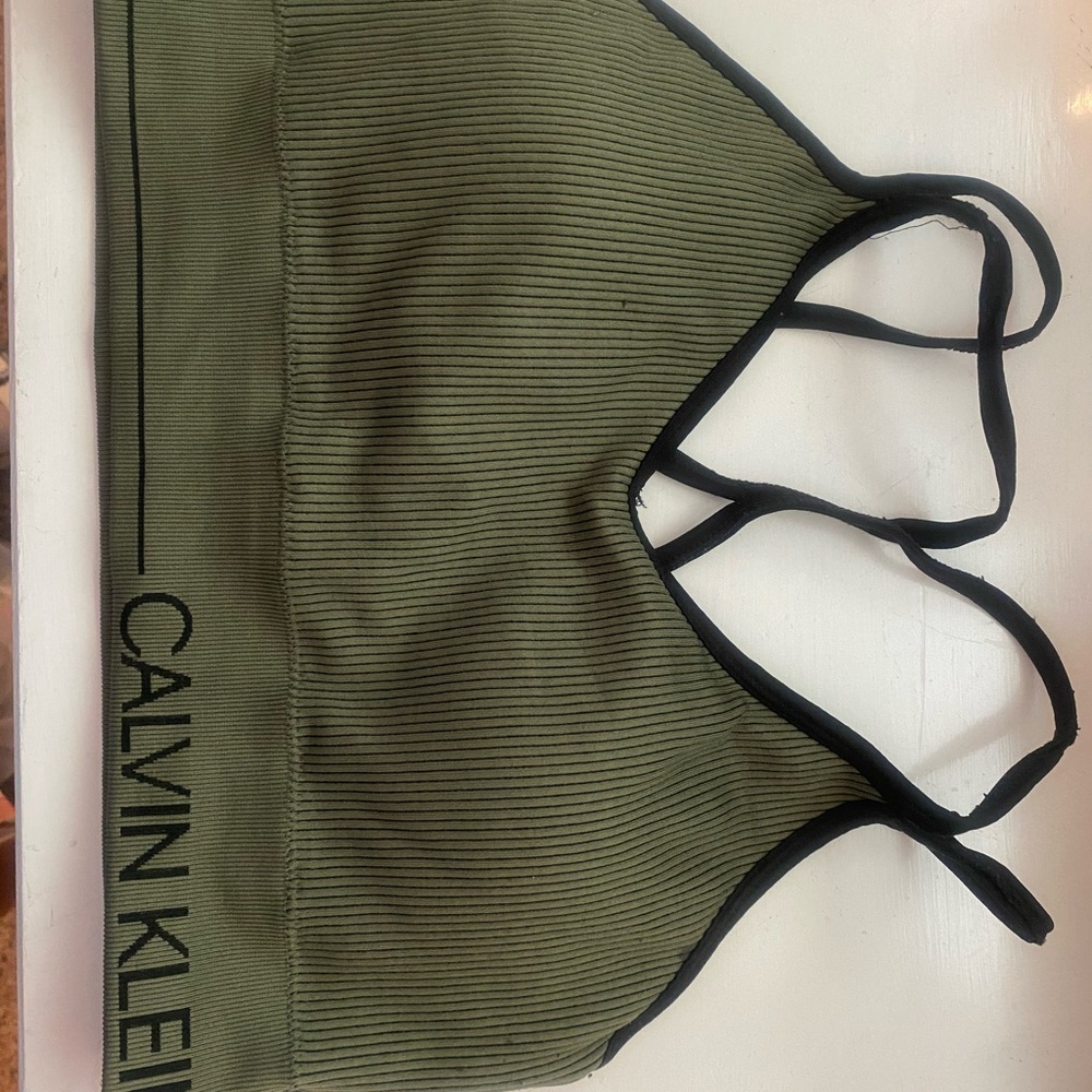 CK sports bra new